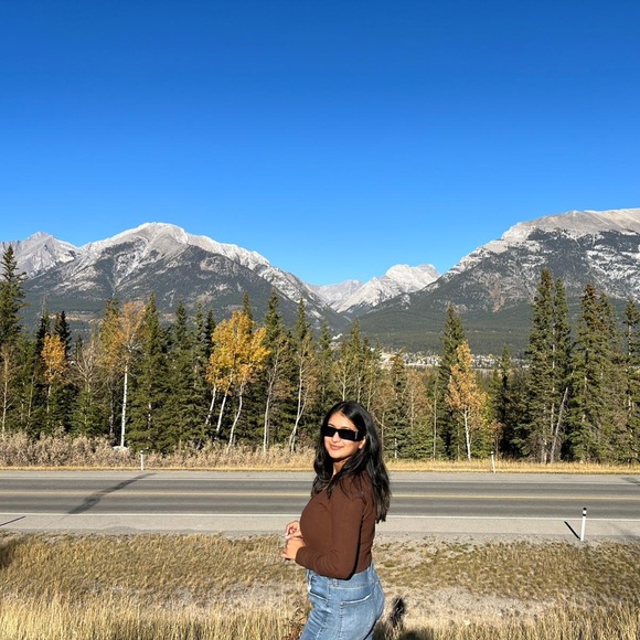 Meet your Posher, Simran - Picture 1 of 1